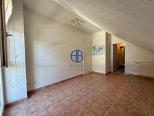 Appartement  3 ch - terrasse 18 m² - 2 salle d'eau -2 w-c - centre VOIRON