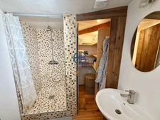 Appartement  pièce à vivre ouverte 2/3 chambres + 30 m2 de combles