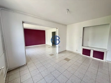 Appartement T4 lumineux au dernier étage