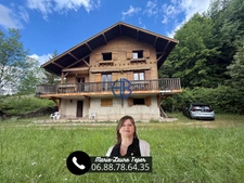 Chalet  de 113 m2 + sous-sol sur 7500m2 de terrain.