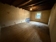 Ferme sur 900 m2 de terrain