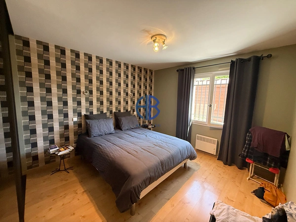 Maison à vivre de plain-pied  sur 100m² + 3-4 ch à étage  - terrain 850m²