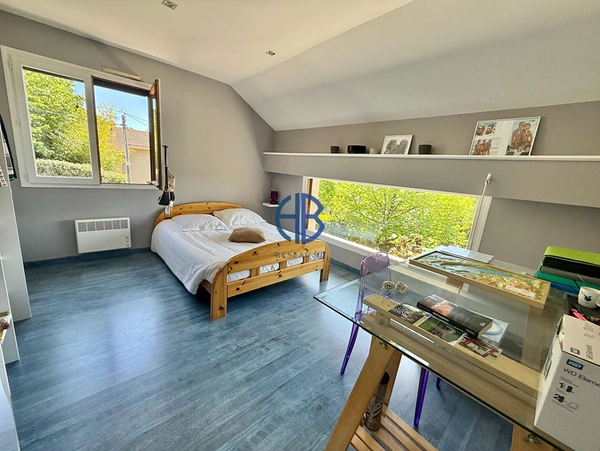 Maison à vivre de plain-pied  sur 100m² + 3-4 ch à étage  - terrain 850m²
