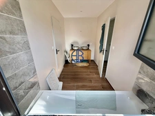 Maison plain-pied de 2023 -107 m² hab-1000m² terrain-garage