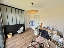 Maison plain-pied de 2023 -107 m² hab-1000m² terrain-garage