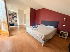 Maison 4 chambres + une pièce (garage transformé en habitable). Au grand calme