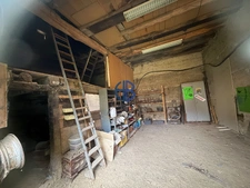Ferme sur 900 m2 de terrain