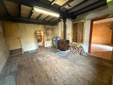 Ferme sur 900 m2 de terrain