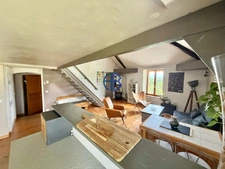 Appartement  pièce à vivre ouverte 2/3 chambres + 30 m2 de combles