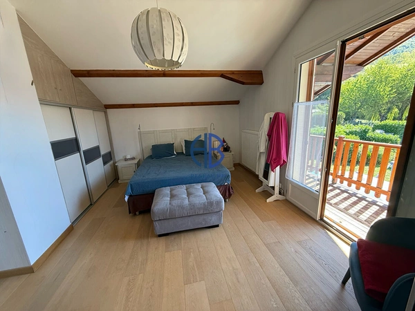 Maison 5 chambres de 169 m2 + sous-sol complet +piscine