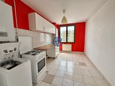 Appartement T4 lumineux au dernier étage