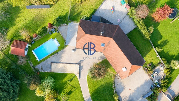 Maison Corbelin 6 pièces 196 m2 avec sous sol complet de 200M2