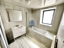 Grande Maison Dauphinoise 5 pièces avec combles aménageables.