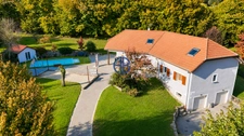 Maison Corbelin 6 pièces sur sous sol complet de 200M2