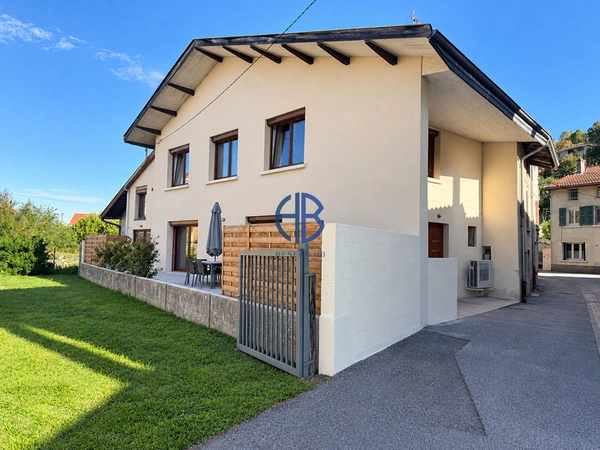 Maison de village Amberieu En Bugey 4 pièce(s) 117 m2