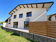 Maison de village Amberieu En Bugey 4 pièce(s) 130 m2