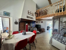 Maison Les Avenieres Veyrins Thuellin 7 pièce(s) 95 m2