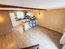 RÉGNY  Maison de village rénovée avec terrasse  94,20 m²  4 chambres