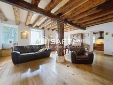 Maison en pierre de 150 m² avec grange de 100 m² au sol, au...