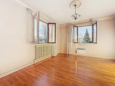 Potentiel et volumes pour cette maison familiale indépendant...