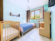 Rare, maison de plain-pied, 4 chambres au calme, avec piscin...