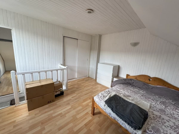 Maison de village en pierres avec extérieurs, DPE à 23 point...