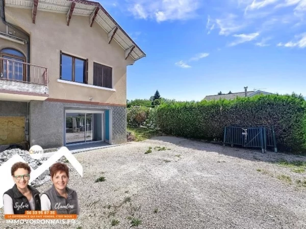 Plain-pied, rare terrain privatif, refait à neuf, petite cop...