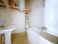 Dernier étage à Voiron centre, T2 de 52 m² exposé Sud, à rén...