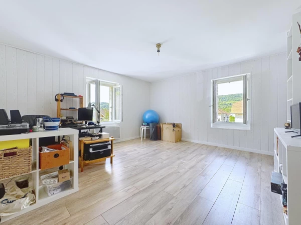 Maison de village en pierres avec extérieurs, DPE à 23 point...