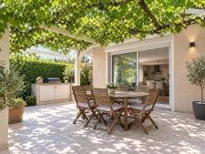 Rare, maison de plain-pied, 4 chambres au calme, avec piscin...