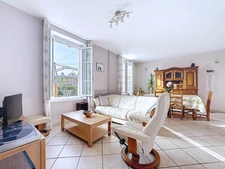 Maison au calme, vue montagnes, secteur résidentiel