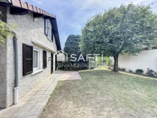 Proche Hôpital, commodités, autoroute, DPE "C", terrain arbo...