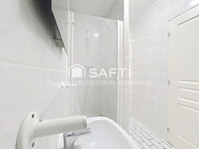 Centre-ville, appartement lumineux avec 2 chambres et cave,...