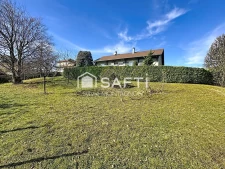 Proche Hôpital, commodités, autoroute, DPE "C", terrain arbo...