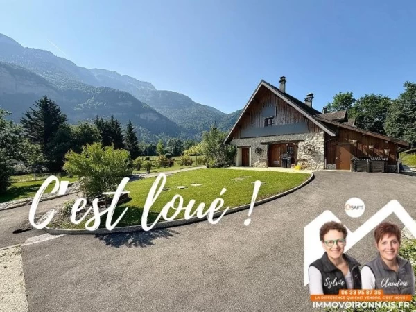 Auberge restaurant en pierre avec cuisine professionnelle, p...