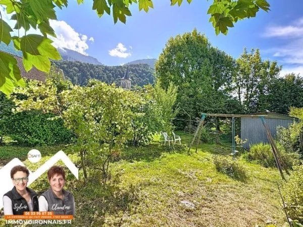 Maison de village en pierres avec extérieurs, DPE à 23 point...