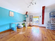 Maison en pierre à La Buisse, à deux pas des écoles et trans...