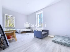 Rare : Appartement de charme avec parc arboré, vue sur la Su...