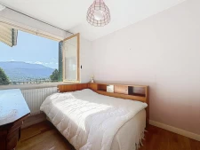 Maison avec vue Chartreuse et terrain, Voiron centre à pied,...