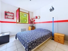 Rare, maison de plain-pied, 4 chambres au calme, avec piscin...
