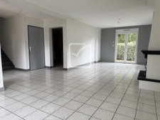 Maison 120 m2   3 chambres avec rangements   balcon, jardin  5