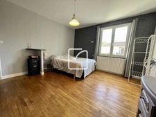 Ensemble immobilier et commercial - HOTEL RESTAURANT ET MAIS 9