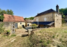 EXCLUSIVITE - A deux pas de la Dordogne, rare ensemble immob 1