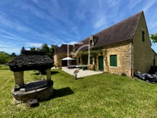 Propriété de caractère avec vaste maison 'pierre' et dépenda 1