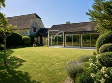 Propriété de caractère avec piscine intérieure  6