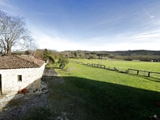 EXCLUSIF et RARE Ensemble immobilier touristique de Charme e 9