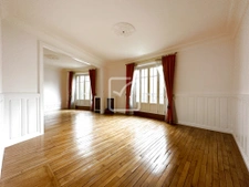 Exclusif et Rare au coeur de la cité Gaillarde, Appartement  2