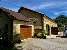 Propriété de caractère avec vaste maison 'pierre' et dépenda 12