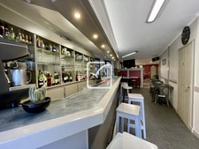 Ensemble immobilier et commercial - HOTEL RESTAURANT ET MAIS 5
