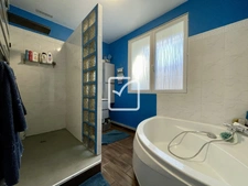 Ensemble immobilier et commercial - HOTEL RESTAURANT ET MAIS 8